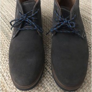 Boys Florsheim Boots - like NEW !